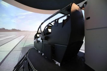 Pohled do simulátoru AH-1Z Viper