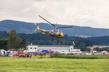 Vrtulník Enstrom 480B-G  na Air show v Žamberku