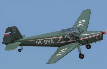 Veřejná pochvala leteckým legendám C-11 a Z-381 v Lešanech a na Hosíně