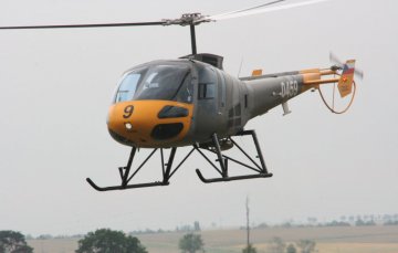 Enstrom 480B-G z Centra leteckého výcviku státního podniku LOM PRAHA