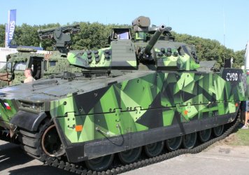 Pásové bojové vozidlo CV90 na Dnech NATO a Dnech VzS AČR