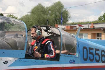 Martin Šonka v letounu Z-142C AF