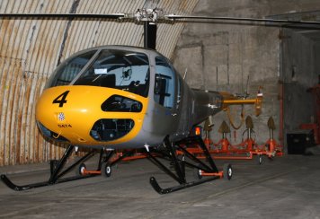 Vrtulník Enstrom-480